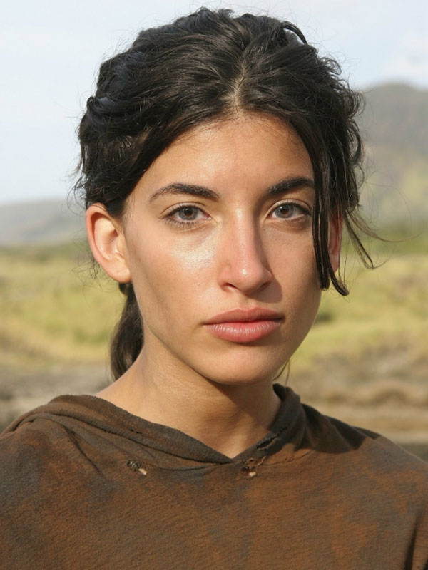 taniaraymonde4.jpg